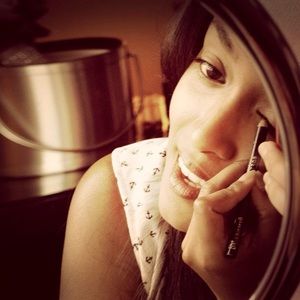 Meet your Posher, Elvina